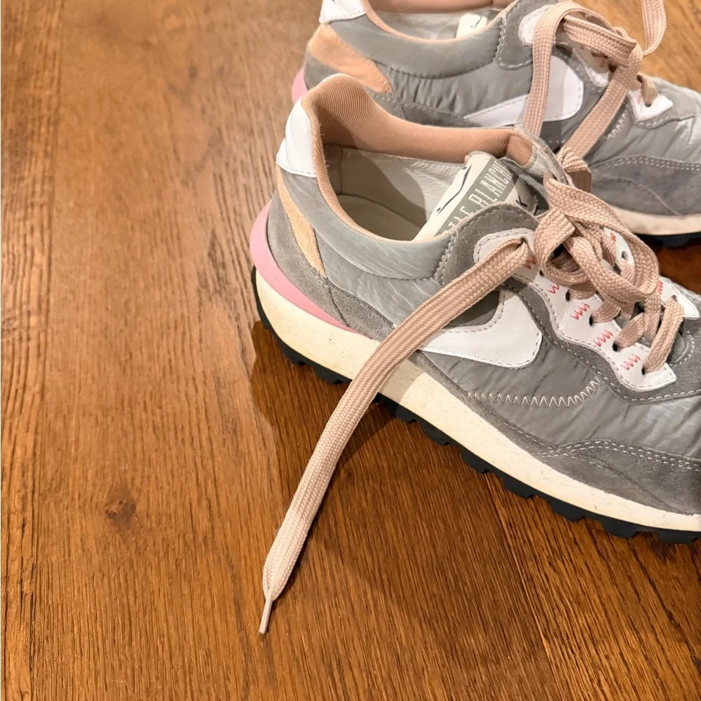 Voile Blanche Gray and Pink Women's Sneakers